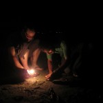 und sie rücken dem armen Einsiedlerkrebs zu Leibe und sie rücken dem armen Einsiedlerkrebs zu Leibe