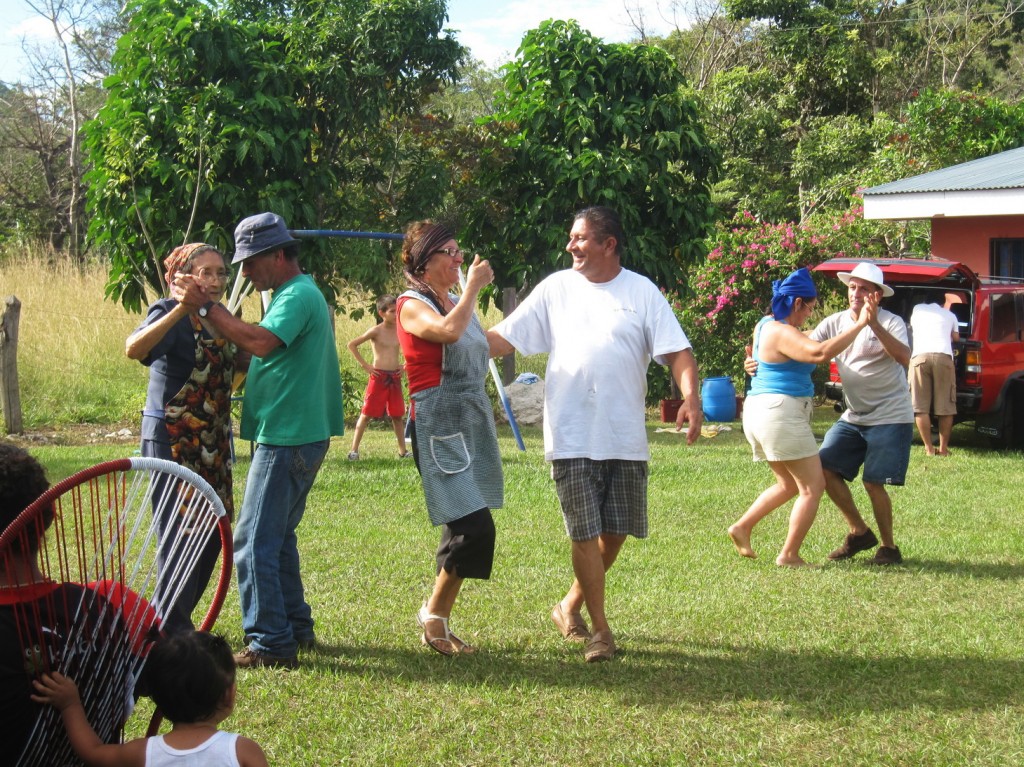die tanzwütigen Ticos