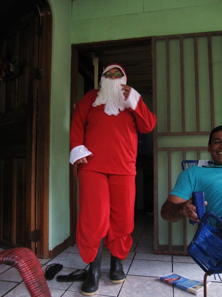 das eigentlich für meinen Gastbruder für das Krippenspiel (?) bestimmt ist