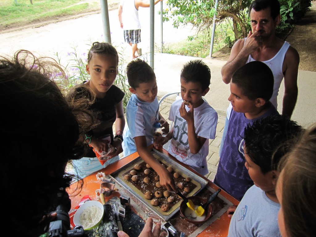 Plätzchenbacken, alle waren begeistert :)